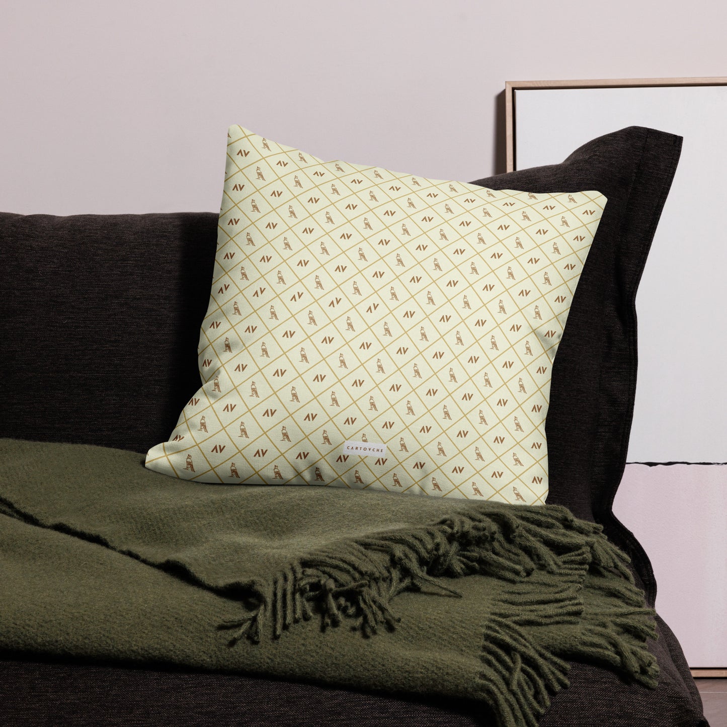 'Gold Cartouche Diamonds' Cushion (Beige)