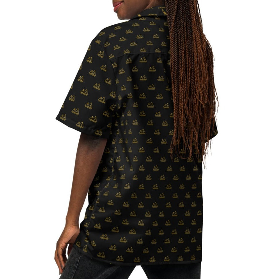 Gold Pyramid Icons Pattern | Vacation Shirt (Black)