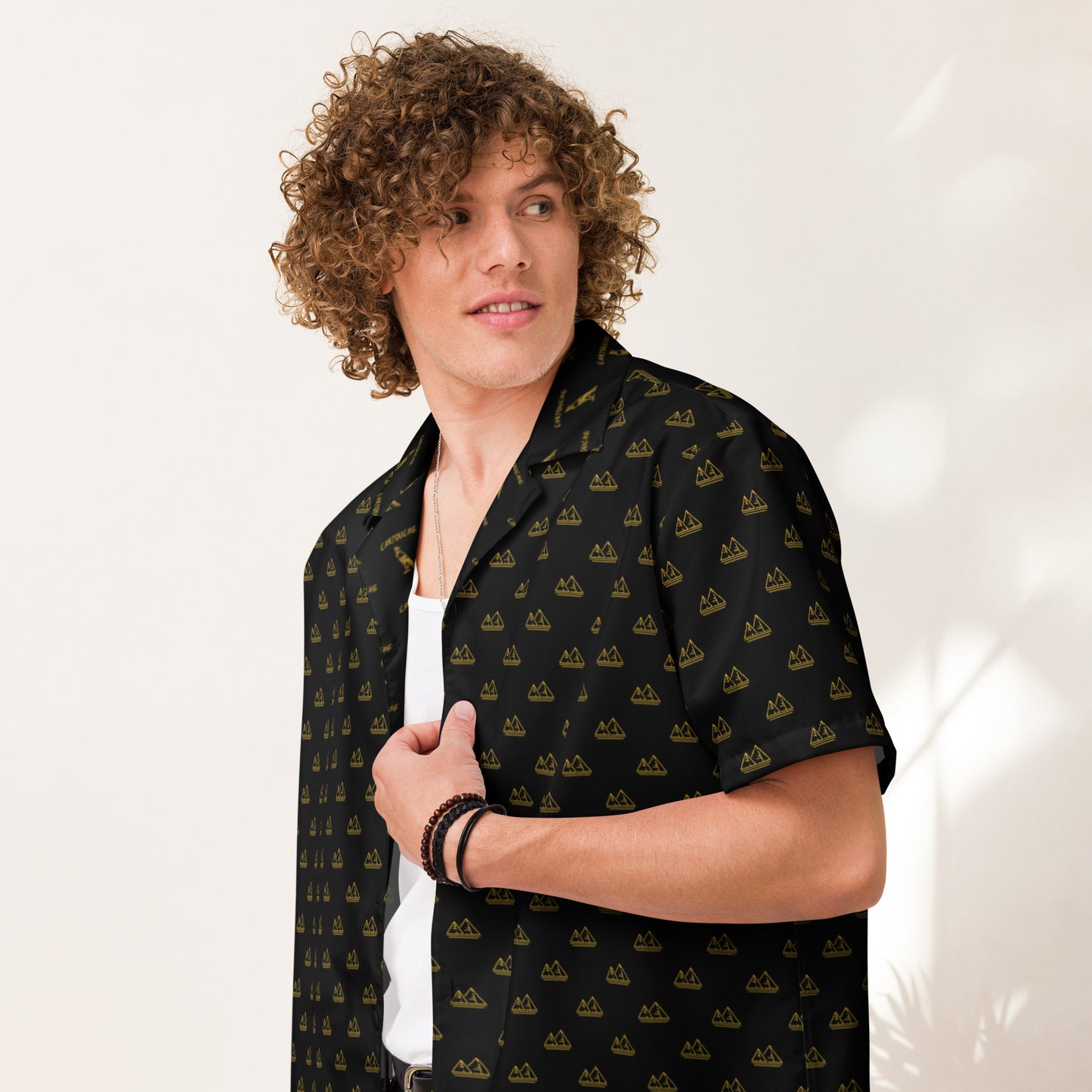 Gold Pyramid Icons Pattern | Vacation Shirt (Black)